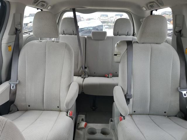 2011 Toyota Sienna LE