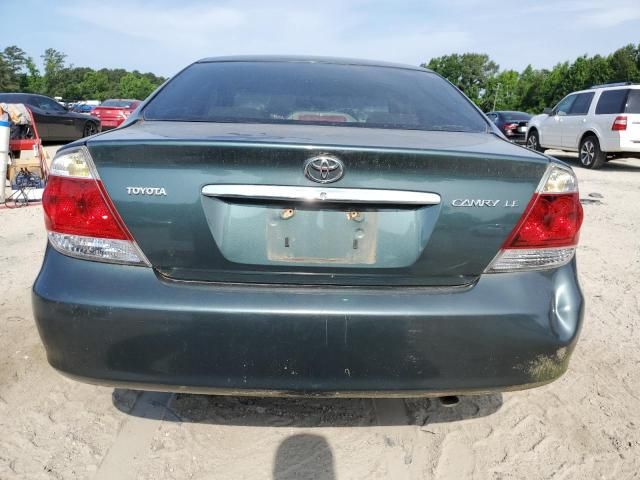 2005 Toyota Camry LE