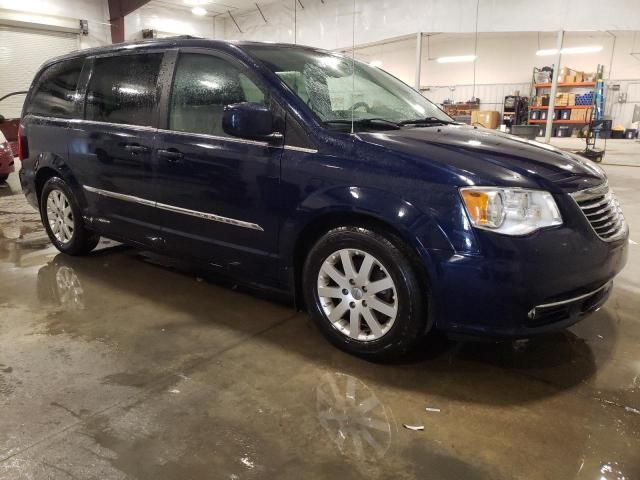 2016 Chrysler Town & Country Touring