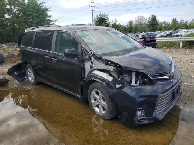 2019 Toyota Sienna XLE