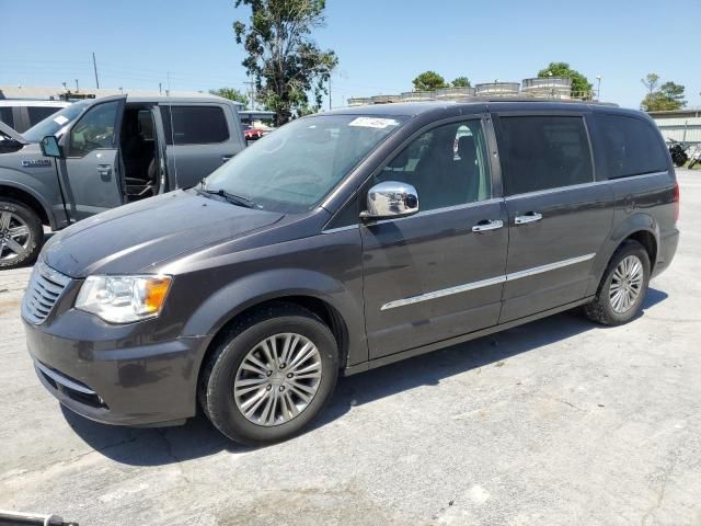 2016 Chrysler Town & Country Touring L