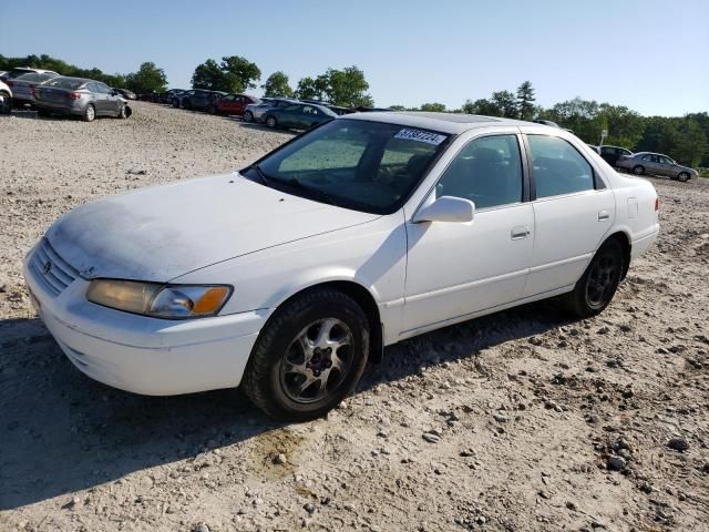 1999 Toyota Camry LE