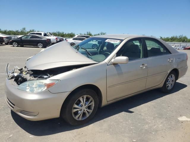 2004 Toyota Camry LE