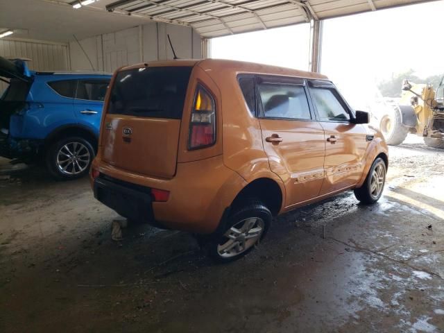 2011 KIA Soul +