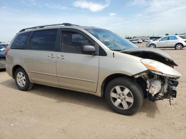 2009 Toyota Sienna CE