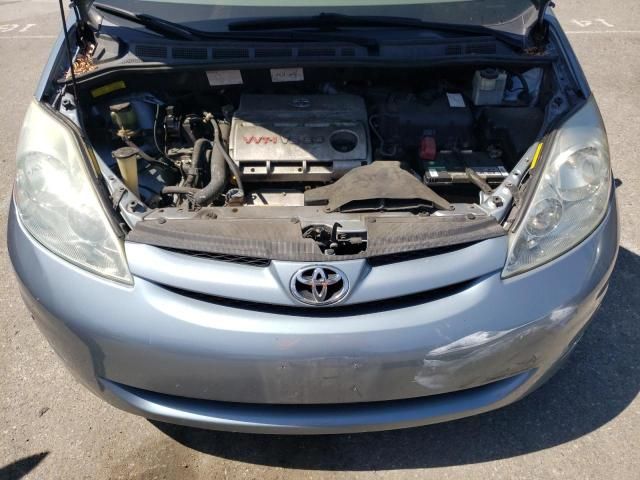 2006 Toyota Sienna XLE