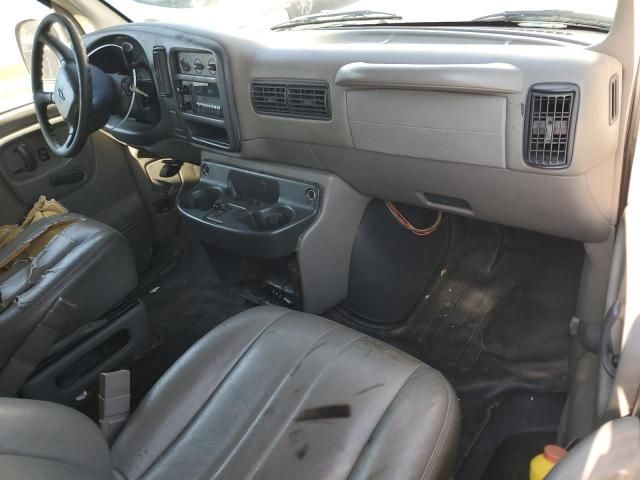 2000 Chevrolet Express G2500