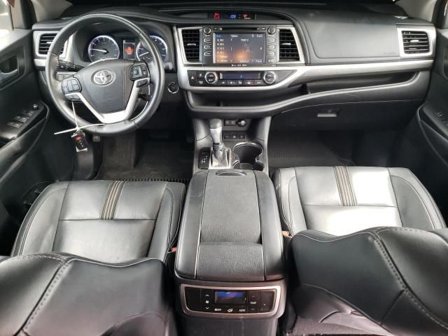 2018 Toyota Highlander SE