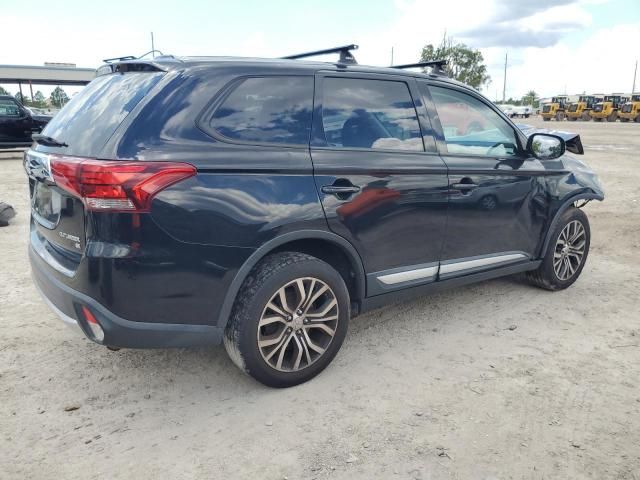 2016 Mitsubishi Outlander SE