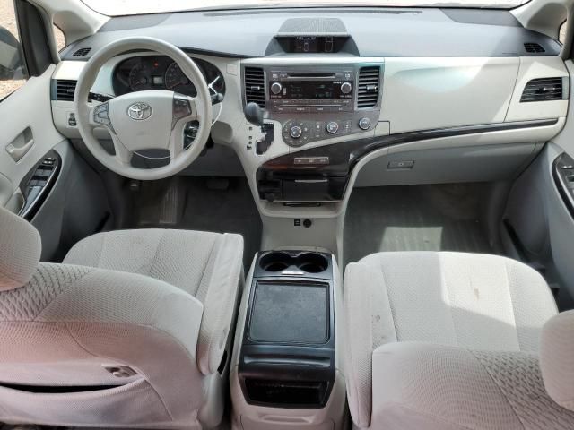 2012 Toyota Sienna LE