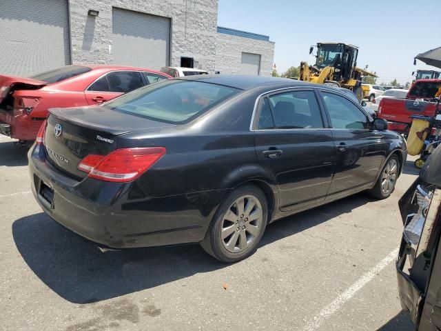 2005 Toyota Avalon XL