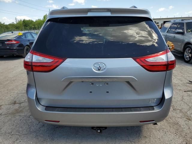 2015 Toyota Sienna XLE