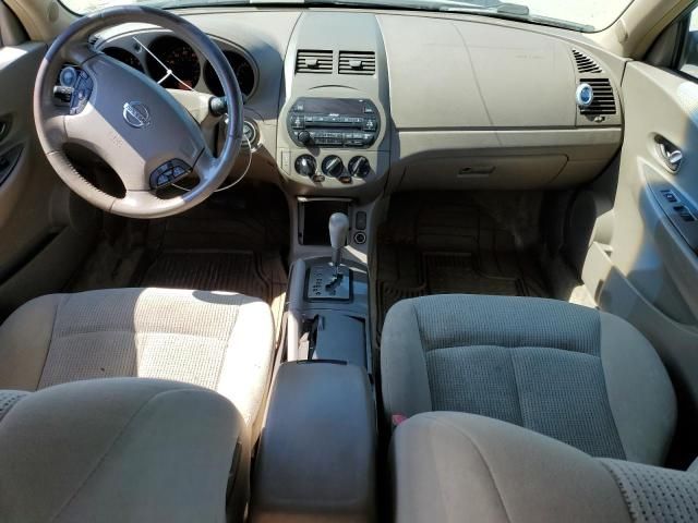 2002 Nissan Altima Base