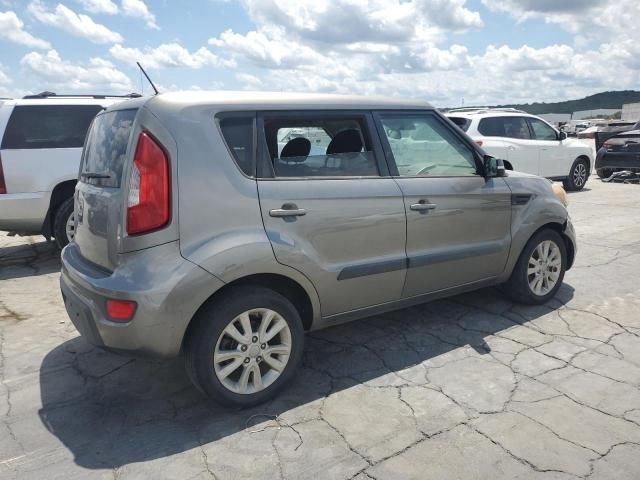 2013 KIA Soul +