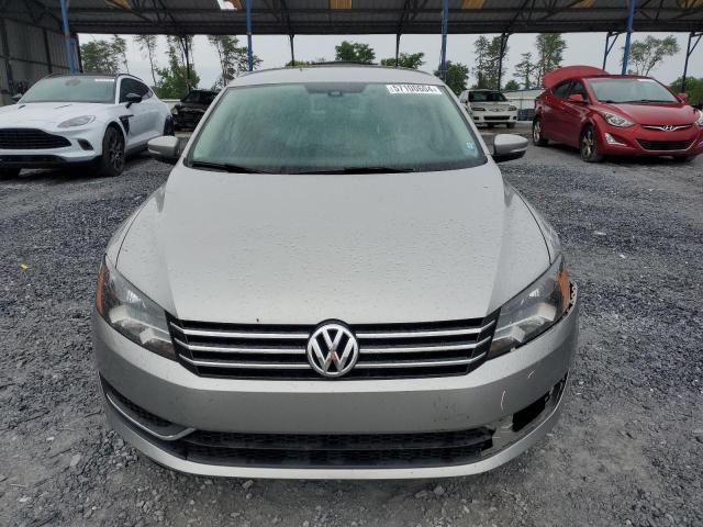 2013 Volkswagen Passat SE