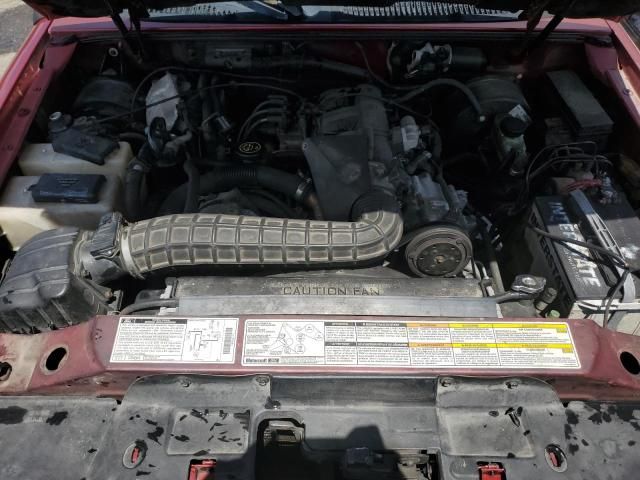 2000 Ford Explorer XLS