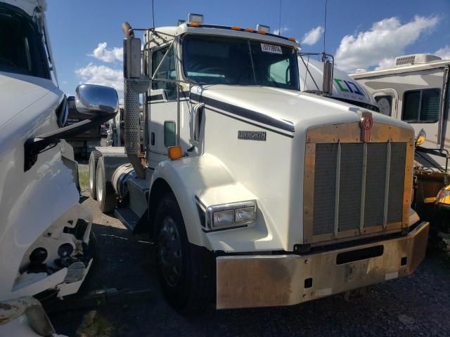 2013 Kenworth Construction T800