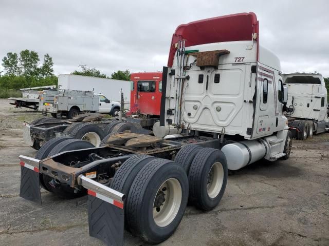 2014 Freightliner Cascadia 125