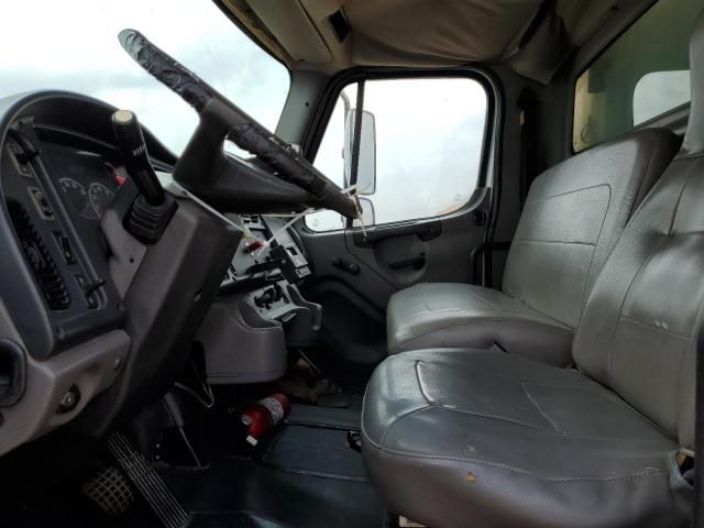 2005 Freightliner M2 106 Medium Duty