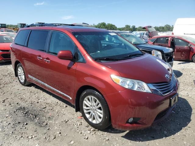 2015 Toyota Sienna XLE