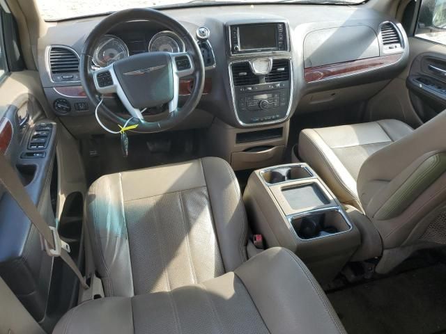 2012 Chrysler Town & Country Touring