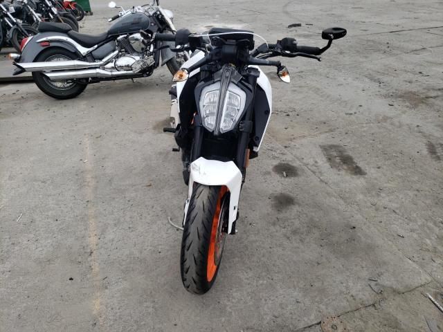 2020 KTM 390 Duke