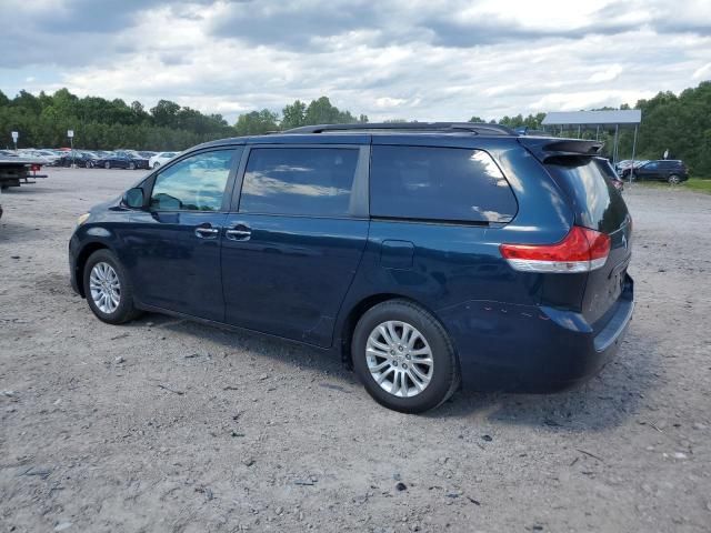 2011 Toyota Sienna XLE