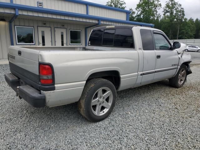 2000 Dodge RAM 1500