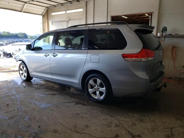 2013 Toyota Sienna LE