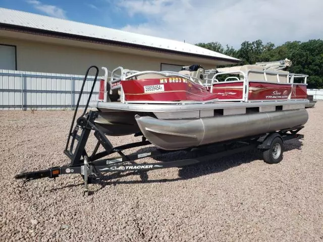 2021 Suntracker Boat With Trailer