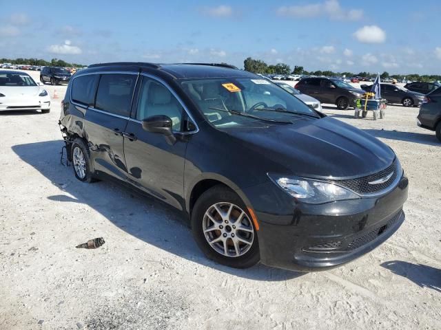 2021 Chrysler Voyager LXI