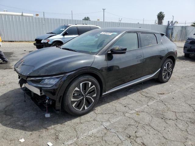 2023 KIA EV6 Light