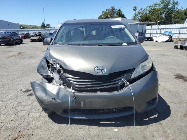 2012 Toyota Sienna LE