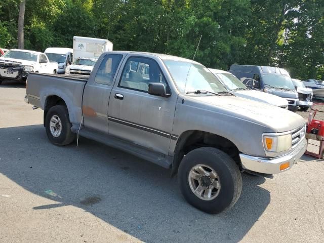 1995 Toyota T100 Xtracab DX