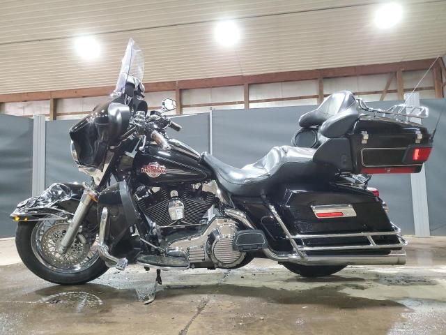 2005 Harley-Davidson Flhtcui