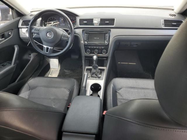 2014 Volkswagen Passat SE