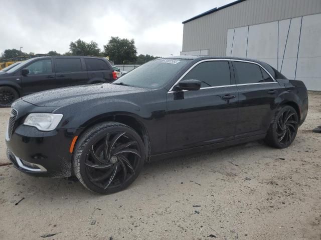 2017 Chrysler 300 Limited