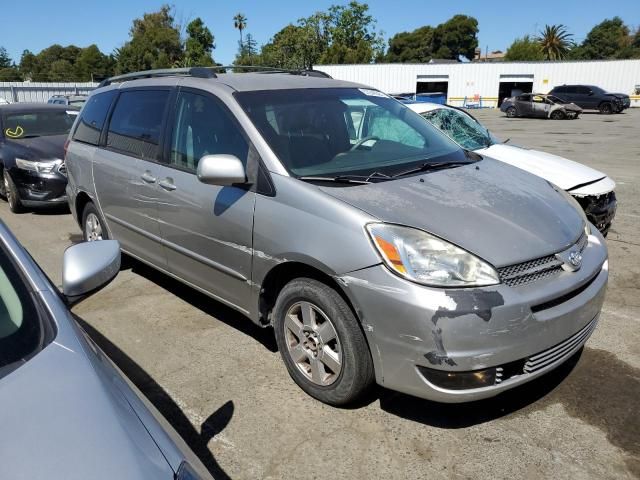 2004 Toyota Sienna XLE