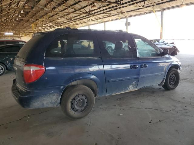 2005 Chrysler Town & Country LX