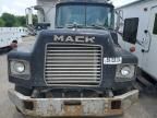 1988 Mack 600 DM600