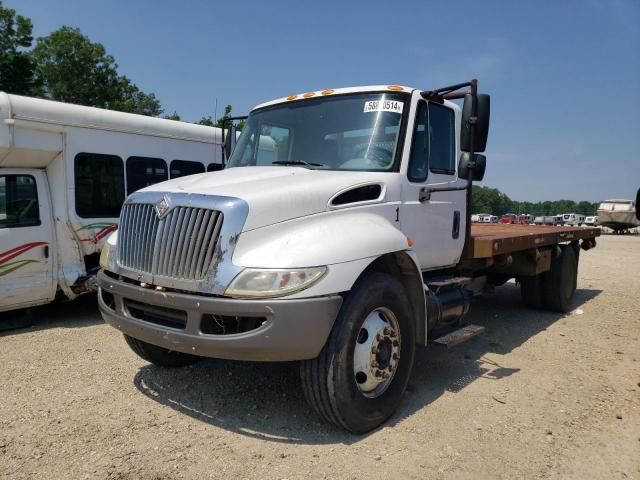 2004 International 4000 4200