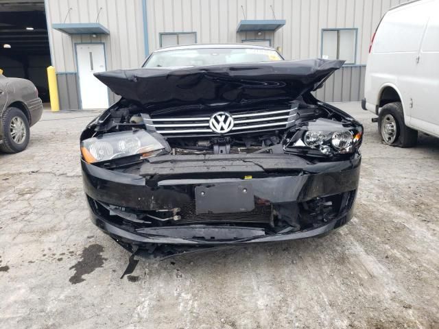 2014 Volkswagen Passat SE