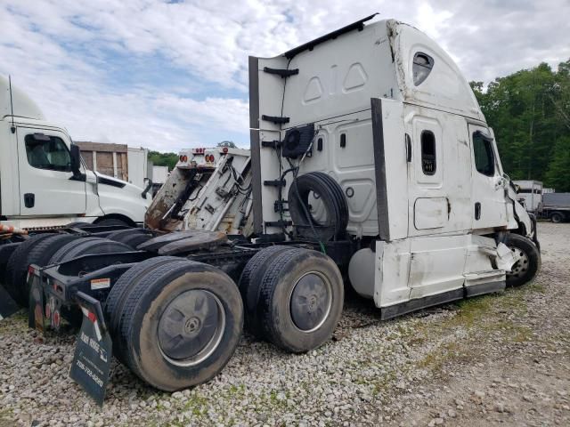 2023 Freightliner Cascadia 126