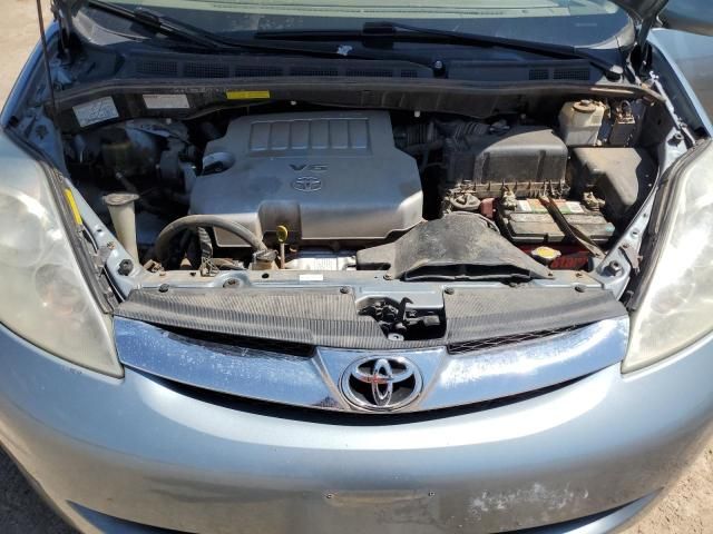 2008 Toyota Sienna XLE