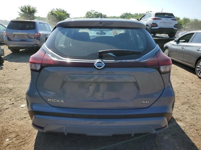 2022 Nissan Kicks SV