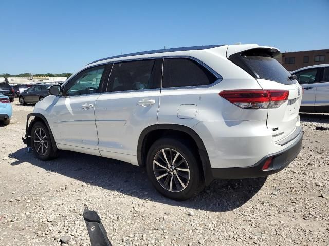 2018 Toyota Highlander SE