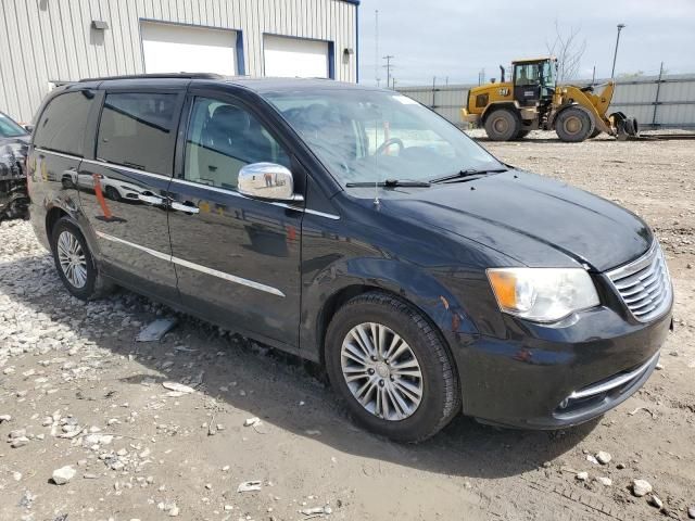 2013 Chrysler Town & Country Touring L