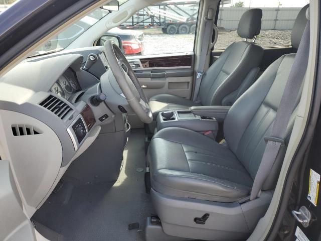 2010 Chrysler Town & Country Touring