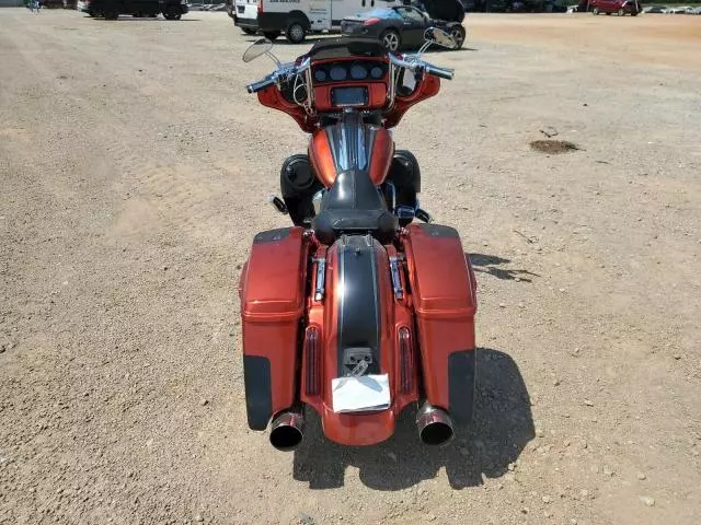 2018 Harley-Davidson Flhxse CVO Street Glide