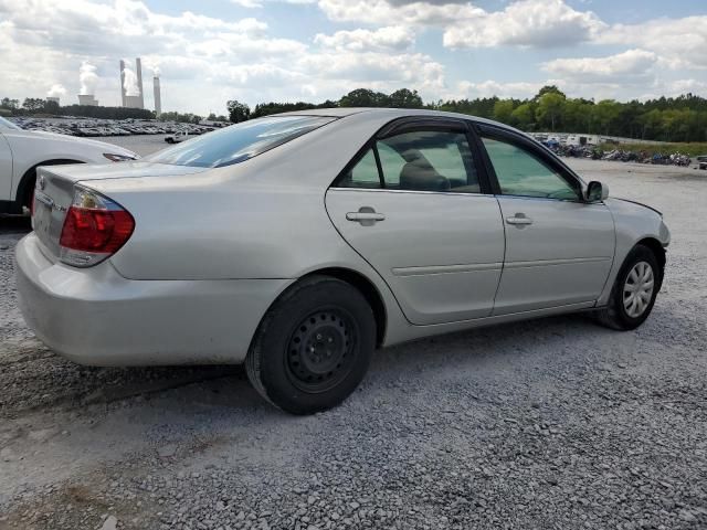 2005 Toyota Camry LE